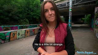 ���ਨਤਕ ਏਜੰਟ ਵਿਦਿਆਰਥੀ ਨੂੰ ਮਾਣਦਾ ਹੈ, ਹੋ ਰਹੀ ਹੈ ਉਸ ਯੋਨੀ ਘੁਸਪੈਠ ਹਾਰਡ ਕੇ ਇੱਕ ਅਜਨਬੀ ਬਾਹਰ ਪ੍ਰਾਗ ਵਿੱਚ