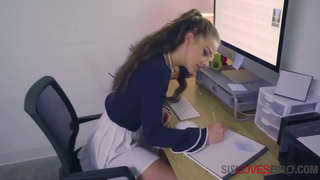 ���ुमारी Nerd बहिनी पाता भाइ गरेको कुखुरा रोचक