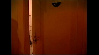 Hatalmas úrnőm ad egy szép kézimunkát