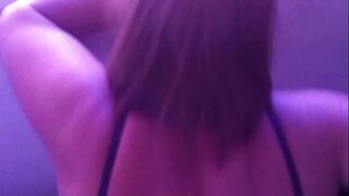 Espanyola titi, twink tignan, malalim