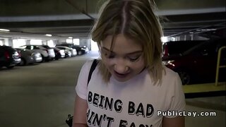 Marekani big ass blonde bangs nje