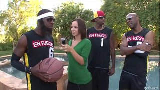 Jada Stevens a Emy Reyes