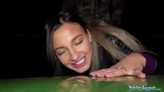 ���ार्वजनिक एजेन्ट सुडौल गोरा hottie मा आउटडोर साँझ blowjob र बकवास