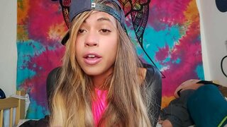 PINAAGI SA PAGPAKIG-UBAN SA MGA FANS,