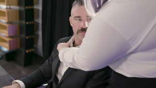 XXL, دخترک معصوم, Pussyfucked شدن توسط او آویزان رئیس