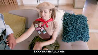 Exxxtra 작-다프네 엿 거대한 수탉