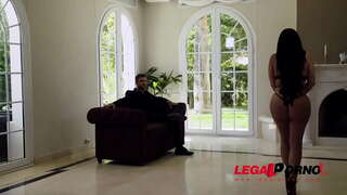 Mgħawweġ Latina qaddejja Tagħmel Ortega tikri-imgħallem tagħha big bang sider u roża imxarrab GP848