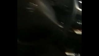 Dochodzę na buty mojej współlokatorki 04