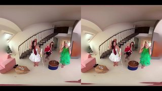 Fuck Tri Varmega Infanetoj en Libera Plena Christmas Sperto!