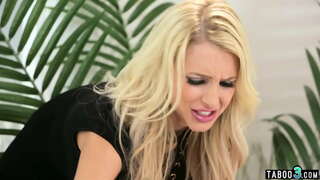 Сердитая хатыны кугуара р трахается белән незнакомцем