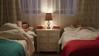 Lesbiana leuna fun arteko redhead eta rubia bat chick